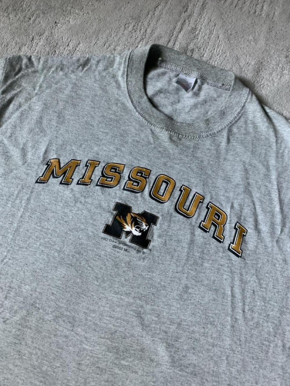 Fruit of the Loom Men's T-Shirt Gray Missouri Logo XL